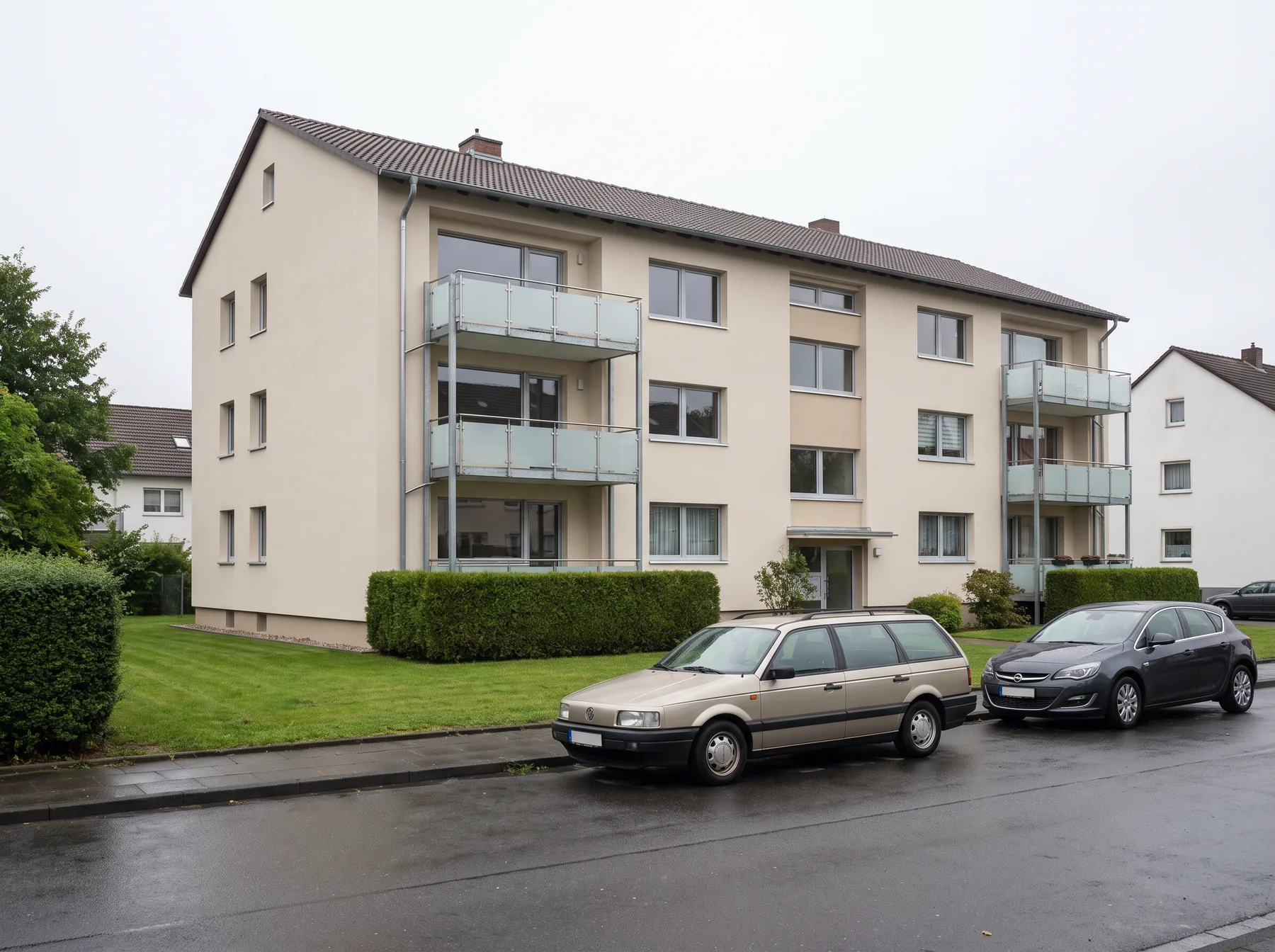 Saniertes Mehrfamilienhaus mit neuem Wärmedämmverbundsystem